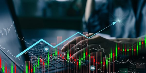 Economic crisis that will affect the world grow of inflation and fuel price. Bankruptcy and declining stocks